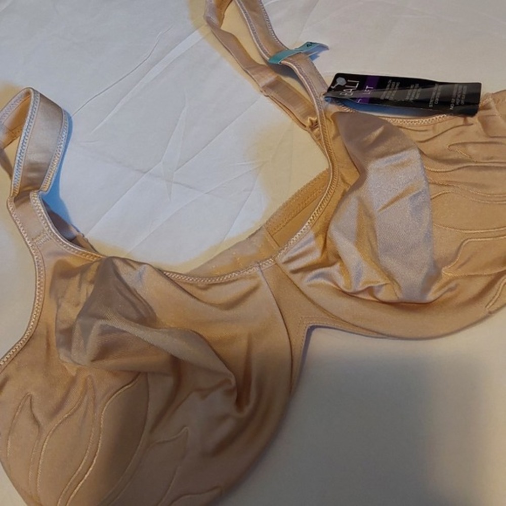 New BALI Women's 40C Lift It Up Cushion Straps Underwire Bra w/ Side Lift, Beige